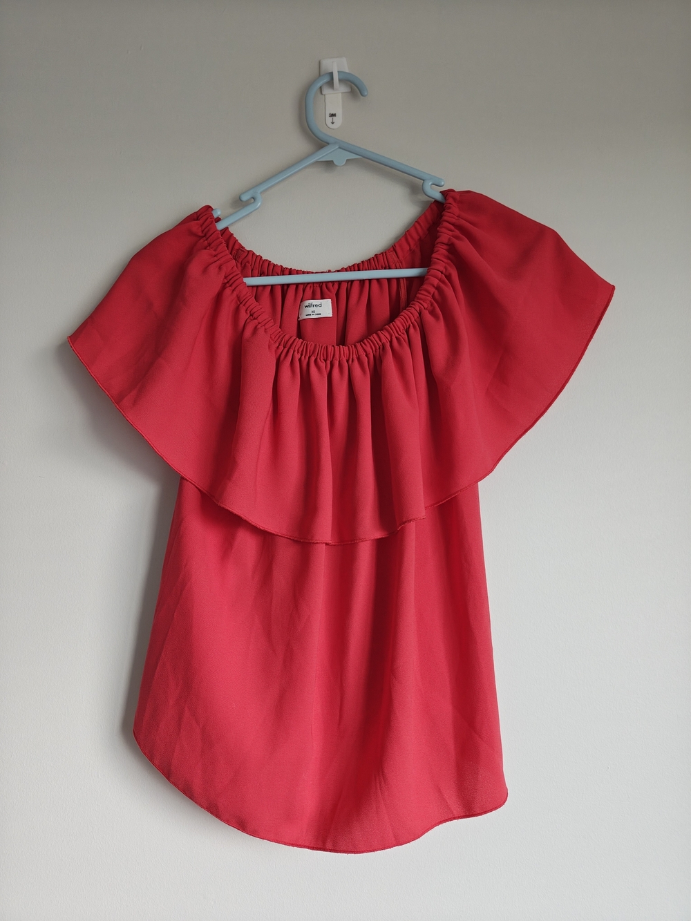 Wilfred Red Off-Shoulder Ruffle Top Ptp 17'' - Picture 3 of 16